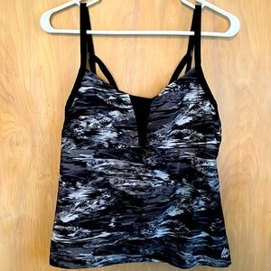 Cute Black/White Swim Top XL